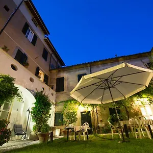 *** Bed & Breakfast Relais Sassetti Italy